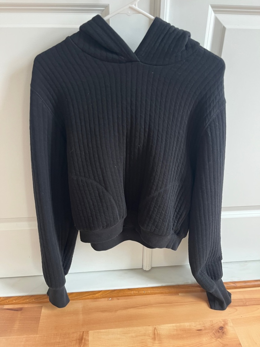 Aerie Black Ribbed Quilted Hoodie